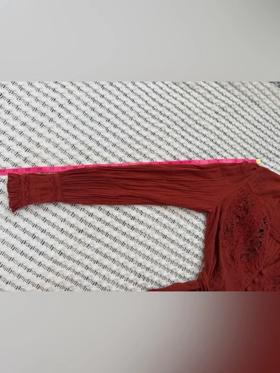 FREE PEOPLE EUC Sweet Memories Rust Crochet Lace Detail Blouse Women’s Size XS - Picture 10 of 10